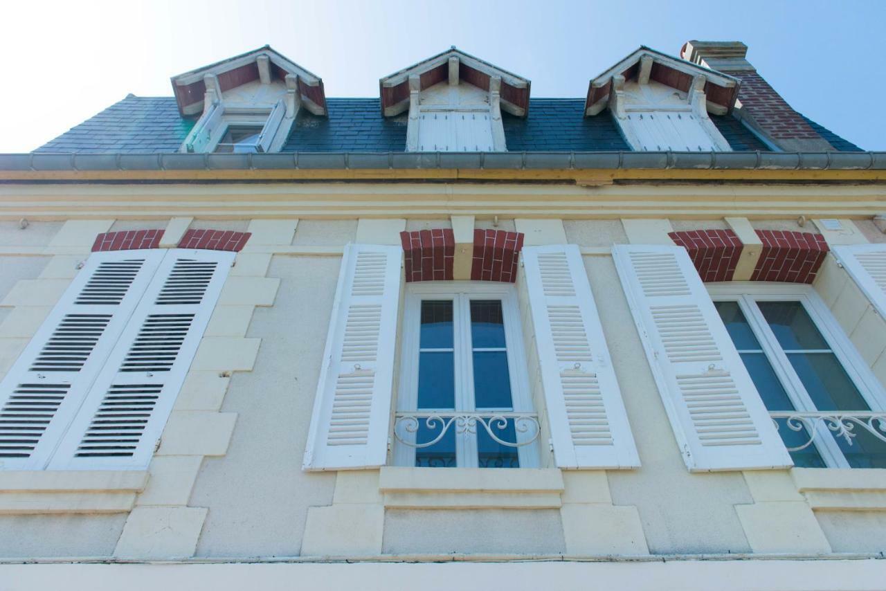 Villa Clarisse โดวีลล์ ภายนอก รูปภาพ